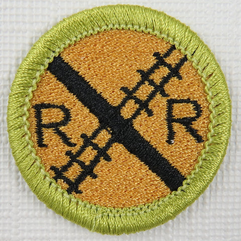 Railroading Current Issue Design Plastic Back Merit Badge [MB-168]